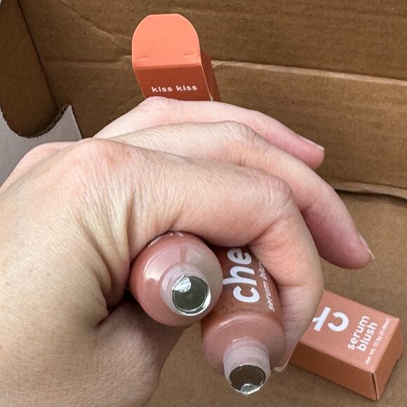 ColourPop Cheek Dew Serum Blush in Kiss Kiss - Picture 5 of 8